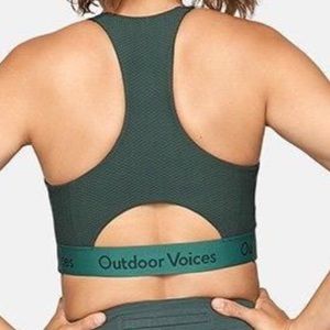 Outdoor voices doing things bra